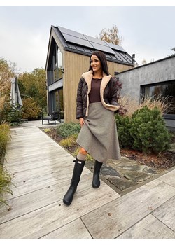 Czekoladowa Rozkloszowana Spódnica Midi w Pepitkę - id: 23070261 - marki Modnakiecka.pl - 187297675 Czekoladowa Rozkloszowana Spódnica Midi w Pepitkę ze sklepu ModnaKiecka.pl w kategorii Spódnice - zdjęcie 187297675