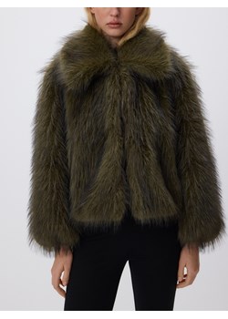 Reserved - Sztuczne futerko z kołnierzem - zielony - id: 689HD-87M - marki Reserved - 187298058 Reserved - Sztuczne futerko z kołnierzem - zielony ze sklepu Reserved w kategorii Futra damskie - zdjęcie 187298058