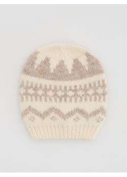 Reserved - Wzorzysta czapka beanie - kremowy - id: 712FF-12X - marki Reserved - 187298076 Reserved - Wzorzysta czapka beanie - kremowy ze sklepu Reserved w kategorii Czapki zimowe damskie - zdjęcie 187298076