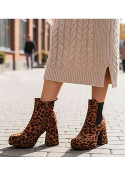 Botki damskie na platformie Leopard /A4-1 16842 G382/ - id: 30768 - marki Pantofelek24.pl - 187299387 Botki damskie na platformie Leopard /A4-1 16842 G382/ ze sklepu Pantofelek24.pl w kategorii Botki - zdjęcie 187299387