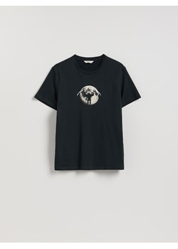 Reserved - T-shirt regular ze świątecznym nadrukiem - szary - id: 679HO-86X - marki Reserved - 187299508 Reserved - T-shirt regular ze świątecznym nadrukiem - szary ze sklepu Reserved w kategorii T-shirty męskie - zdjęcie 187299508