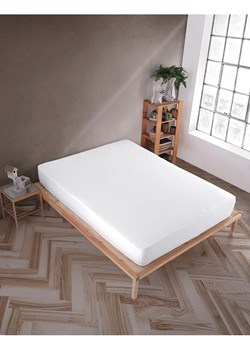 Elizabed Prześcieradło w kolorze białym na gumce - id: 16594012 - marki Elizabed - 187299605 Elizabed Prześcieradło w kolorze białym na gumce ze sklepu Limango Polska w kategorii Prześcieradła - zdjęcie 187299605