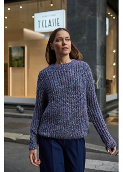 Sweter ozdobiony kolorową nitką granatowy ze sklepu Moodo.pl w kategorii Swetry damskie - zdjęcie 187301729