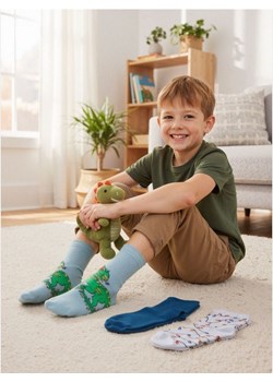 Sinsay - Skarpetki 3 pack - wielobarwny - id: 233GS-MLC - marki Sinsay - 187305997 Sinsay - Skarpetki 3 pack - wielobarwny ze sklepu Sinsay w kategorii Skarpetki dziecięce - zdjęcie 187305997