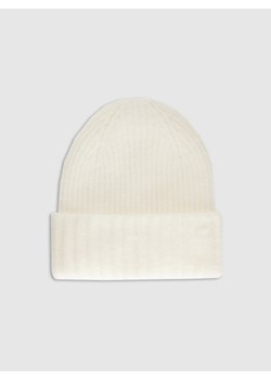 Damska czapka zimowa 4F 4FWAW25ACAPF568 - beżowa - id: 324279 - marki 4F - 187308808 Damska czapka zimowa 4F 4FWAW25ACAPF568 - beżowa ze sklepu Sportstylestory.com w kategorii Czapki zimowe damskie - zdjęcie 187308808