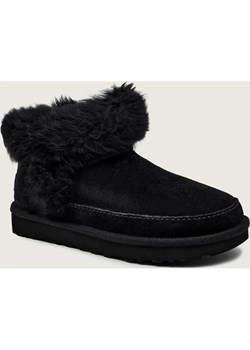UGG Śniegowce W CLASSIC ULTRA MINI CHALET | shearling | zamsz - id: UG255W000040990 - marki UGG - 187309068 UGG Śniegowce W CLASSIC ULTRA MINI CHALET | shearling | zamsz ze sklepu Gomez Fashion Store w kategorii Śniegowce damskie - zdjęcie 187309068