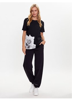 Paprocki & Brzozowski T-Shirt TSHRCOM2104 Czarny Regular Fit - id: 0000302970469 - marki Paprocki & Brzozowski - 187314049 Paprocki & Brzozowski T-Shirt TSHRCOM2104 Czarny Regular Fit ze sklepu MODIVO w kategorii Bluzki damskie - zdjęcie 187314049