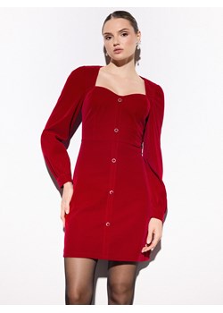 Mohito - Welurowa sukienka mini - czerwony - id: 658HB-33X - marki Mohito - 187314579 Mohito - Welurowa sukienka mini - czerwony ze sklepu Mohito w kategorii Sukienki - zdjęcie 187314579