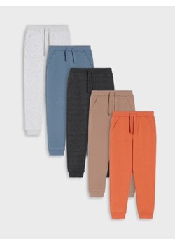Sinsay - Spodnie 5 pack - beżowy - id: 026FT-08M - marki Sinsay - 187315989 Sinsay - Spodnie 5 pack - beżowy ze sklepu Sinsay w kategorii Spodnie chłopięce - zdjęcie 187315989