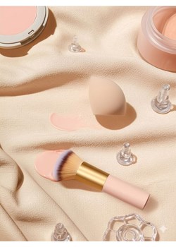 Sinsay - Pędzel i gąbka do makijażu - różowy - id: 879GO-03X - marki Sinsay - 187316096 Sinsay - Pędzel i gąbka do makijażu - różowy ze sklepu Sinsay w kategorii Pędzle do makijażu - zdjęcie 187316096