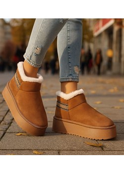 Krótkie kozaki śniegowce karmelowe ocieplane /D3-118420 T266/ - id: 33363 - marki Pantofelek24.pl - 187318157 Krótkie kozaki śniegowce karmelowe ocieplane /D3-118420 T266/ ze sklepu Pantofelek24.pl w kategorii Śniegowce damskie - zdjęcie 187318157