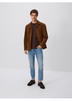 Reserved - Jeansy carrot slim z efektem sprania - niebieski - id: VD269-50J - marki Reserved - 187318398 Reserved - Jeansy carrot slim z efektem sprania - niebieski ze sklepu Reserved w kategorii Jeansy męskie - zdjęcie 187318398