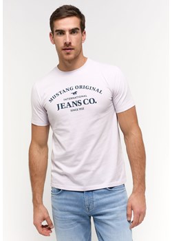 MUSTANG AUSTIN MĘSKI T-SHIRT KOSZULKA NADRUK ORCHID HUSH 1014942 8056 ze sklepu YouNeedit.pl w kategorii T-shirty męskie - zdjęcie 187321496