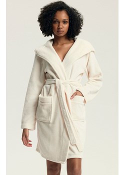 Henderson szlafrok damski z kapturem Darlan 43599-01X, Kolor kremowy, Rozmiar L, Henderson - id: 221742 - marki Henderson - 187324209 Henderson szlafrok damski z kapturem Darlan 43599-01X, Kolor kremowy, Rozmiar L, Henderson ze sklepu Intymna w kategorii Szlafroki damskie - zdjęcie 187324209