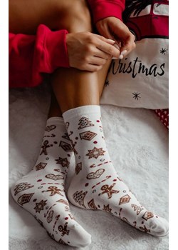 Świąteczne skarpetki damskie ecru Pierniki 1283.038, Kolor ecru-wzór, Rozmiar 37-41, Milena ze sklepu Intymna w kategorii Skarpetki damskie - zdjęcie 187324446