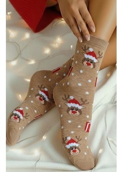 Świąteczne skarpetki damskie beżowe Renifery i prezenty 1283.032, Kolor beżowy, Rozmiar 37-41, Milena ze sklepu Intymna w kategorii Skarpetki damskie - zdjęcie 187324448