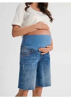 Sinsay - Szorty jeansowe MAMA - niebieski - id: 6881F-55J - marki Sinsay - 187329207 Sinsay - Szorty jeansowe MAMA - niebieski ze sklepu Sinsay w kategorii Spodenki ciążowe - zdjęcie 187329207