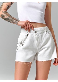 Sinsay - Szorty jeansowe - biały ze sklepu Sinsay w kategorii Szorty - zdjęcie 187329686