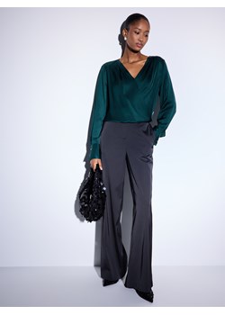 Mohito - Kopertowa butelkowa bluzka - ciemny zielony ze sklepu Mohito w kategorii Bluzki damskie - zdjęcie 187338077