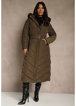 Ciemnozielona Zimowa Kurtka Pikowana o Długim Kroju z Paskiem i Kapturem z Futrem Retarda ze sklepu renee.pl w kategorii Kurtki damskie - zdjęcie 187338159