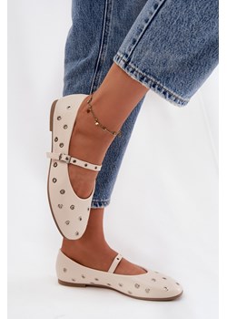 Baleriny Z Paseczkiem I Srebrnymi Elementami  Beżowe Marivon ze sklepu ZAZOO w kategorii Balerinki - zdjęcie 187342649