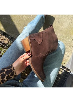 Czekoladowe zamszowe Polskie kowbojki damskie botki zimowe Deoni B71b ze sklepu suzana.pl w kategorii Botki - zdjęcie 187346377