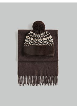 Reserved - Czapka z pomponem - ciemnobrązowy ze sklepu Reserved w kategorii Czapki zimowe męskie - zdjęcie 187347089