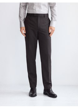 Reserved - Spodnie garniturowe z wełną - brązowy ze sklepu Reserved w kategorii Spodnie męskie - zdjęcie 187347398