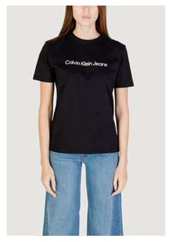 Calvin Klein Jeans T-Shirt A- Inst. Logo Classic LV047C912G Czarny Regular Fit ze sklepu MODIVO w kategorii Bluzki damskie - zdjęcie 187348626