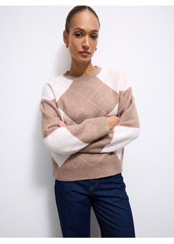 Mohito - Sweter z geometrycznym wzorem - beżowy ze sklepu Mohito w kategorii Swetry damskie - zdjęcie 187349016