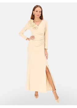 Wieczorowa sukienka maxi z rozcięciem ecru L'AF Mara ze sklepu Eye For Fashion w kategorii Sukienki - zdjęcie 187351287