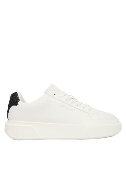 Sneakersy Calvin Klein Chunky Cupsole Laceup Lth Bt Aop YW0YW02036 Biały ze sklepu eobuwie.pl w kategorii Buty sportowe damskie - zdjęcie 187352248