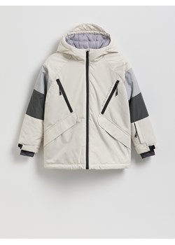 Reserved - Ocieplana kurtka z kapturem - jasnoszary ze sklepu Reserved w kategorii Kurtki chłopięce - zdjęcie 187353549