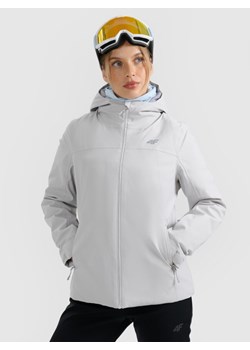 Damska kurtka narciarska 4F 4FWAW25TTJAF0807 - szara ze sklepu Sportstylestory.com w kategorii Kurtki damskie - zdjęcie 187358746