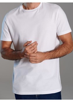 Sinsay - Koszulka w stylu basic - biały ze sklepu Sinsay w kategorii T-shirty męskie - zdjęcie 187358978