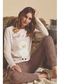 Długa piżama damska z owieczką i napisem beżowa DEBORAH, Kolor beżowo-brązowy, Rozmiar L, Sorbetto ze sklepu Primodo w kategorii Piżamy damskie - zdjęcie 187360818