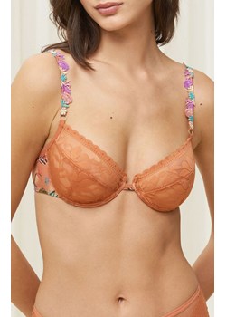 Triumph Shadow Spotlight W biustonosz typu balkonetka 10214486, Kolor beżowy, Rozmiar 80B, Triumph ze sklepu Intymna w kategorii Biustonosze - zdjęcie 187361308