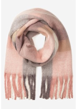 Jasnoróżowy Pastelowy Szalik w Kratę z Szerokimi Frędzlami Aresila ze sklepu born2be.pl w kategorii Szaliki i chusty damskie - zdjęcie 187366088