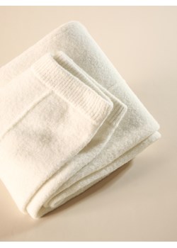 Reserved - Dzianinowe spodnie z domieszką wełny - złamana biel ze sklepu Reserved w kategorii Swetry dziewczęce - zdjęcie 187366377