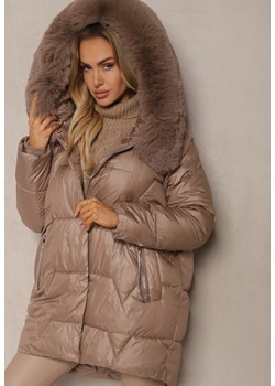 Ciemnobeżowa Pudełkowa Kurtka Pikowana Ozdobiona Odpinanym Futerkiem i Suwakiem Hedizelle ze sklepu renee.pl w kategorii Kurtki damskie - zdjęcie 187369229
