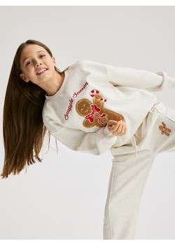 Reserved - Świąteczna bluza z pierniczkiem - złamana biel ze sklepu Reserved w kategorii Bluzy dziewczęce - zdjęcie 187369345