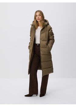 Reserved - Długa kurtka z kapturem - ciemnozielony ze sklepu Reserved w kategorii Kurtki damskie - zdjęcie 187369637