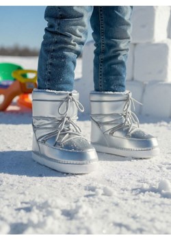 Sinsay - Śniegowce z ocieplanym futerkiem - srebrny ze sklepu Sinsay w kategorii Buty zimowe dziecięce - zdjęcie 187370305