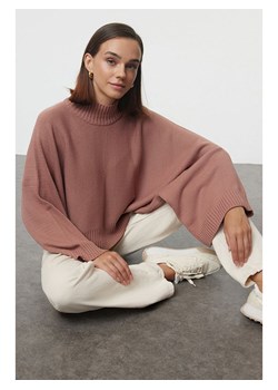 trendyol Sweter w kolorze jasnoróżowym ze sklepu Limango Polska w kategorii Swetry damskie - zdjęcie 187377158