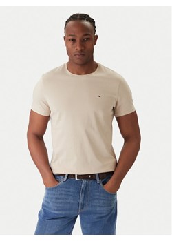 Tommy Jeans T-Shirt DM0DM04411 Beżowy Slim Fit ze sklepu MODIVO w kategorii T-shirty męskie - zdjęcie 187379409
