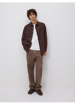 Reserved - Koszula regular z dodatkiem lnu - ciemnobrązowy ze sklepu Reserved w kategorii Koszule męskie - zdjęcie 187380995