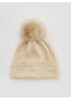 Reserved - Czapka beanie z pomponem - kremowy ze sklepu Reserved w kategorii Czapki z daszkiem damskie - zdjęcie 187382715