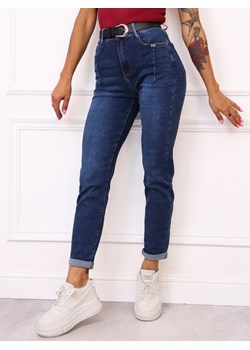 SPODNIE JEANSOWE MOM FIT Z PRZESZYCIAMI NA KIESZENI I KOKARDKĄ+ PASEK ze sklepu olika.com.pl w kategorii Jeansy damskie - zdjęcie 187389669