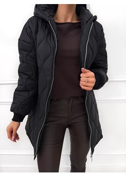 Czarna Pikowana Kurtka z Kapturem ze sklepu ModnaKiecka.pl w kategorii Kurtki damskie - zdjęcie 187389797