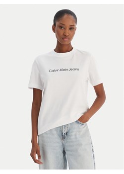 Calvin Klein Jeans T-Shirt A- Inst. Logo Classic LV047C912G Biały Regular Fit ze sklepu MODIVO w kategorii Bluzki damskie - zdjęcie 187391238